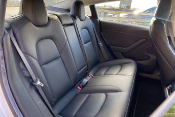 Tesla Model 3 Standard Range Plus Saloon 4dr Electric Auto Rwd (241 Bhp)