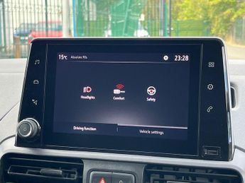 Vauxhall Combo Electric 2300 50kwh Sportive Panel Van 6dr Electric Auto L2 H1 (7.4kw Cha