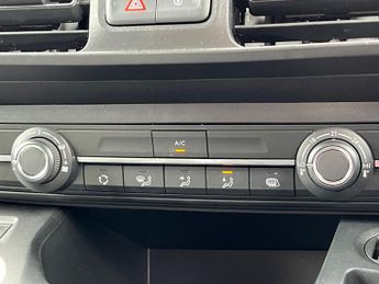 Vauxhall Combo Electric 2300 50kwh Sportive Panel Van 6dr Electric Auto L2 H1 (7.4kw Cha