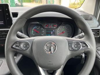 Vauxhall Combo Electric 2300 50kwh Sportive Panel Van 6dr Electric Auto L2 H1 (7.4kw Cha