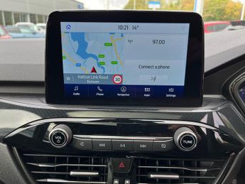 Ford Kuga 2.5h Duratec Black Package Edition Suv 5dr Petrol Hybrid CVT Eur