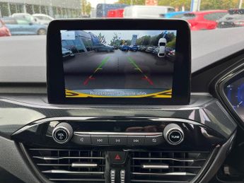 Ford Kuga 2.5h Duratec Black Package Edition Suv 5dr Petrol Hybrid CVT Eur