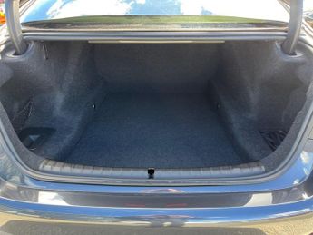 BMW 5 Series Saloon 3.0 530d Mht M Sport Saloon 4dr Diesel Hybrid Steptronic Xdrive 