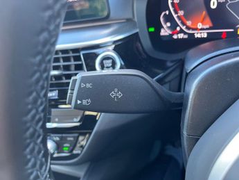 BMW 5 Series Saloon 3.0 530d Mht M Sport Saloon 4dr Diesel Hybrid Steptronic Xdrive 