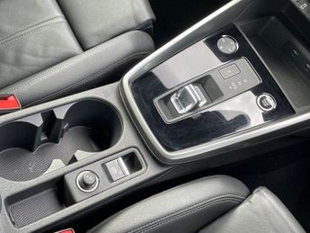 Audi A3 Sportback 1.5 Tfsi 35 S Line Sportback 5dr Petrol S Tronic Euro 6 (s/s) (1