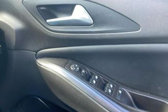 Vauxhall Grandland X 1.2 Turbo Elite Nav Suv 5dr Petrol Auto 8spd Euro 6 (s/s) (130 P