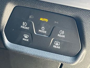 SEAT Leon e Hybrid 1.4 Ehybrid 12.8kwh Fr Hatchback 5dr Petrol Plug In Hybrid Dsg E
