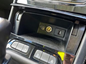 Peugeot 3008 SUV 1.5 Bluehdi Allure Premium Suv 5dr Diesel Eat Euro 6 (s/s) (130