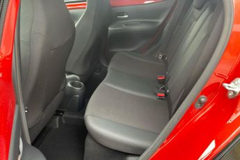 Toyota Aygo X 1.0 Vvt I Exclusive Hatchback 5dr Petrol X Shift Euro 6 (s/s) (7