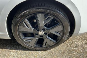 Vauxhall Astra Electric 54kwh Gs Hatchback 5dr Electric Auto (156 Ps)