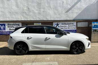 Vauxhall Astra Electric 54kwh Gs Hatchback 5dr Electric Auto (156 Ps)