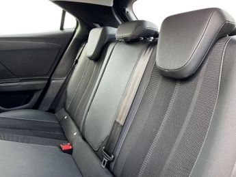 Vauxhall Mokka Electric 50kwh Elite Premium Suv 5dr Electric Auto (136 Ps)