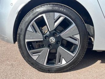 Vauxhall Corsa Electric 50kwh Elite Premium Hatchback 5dr Electric Auto (136 Ps)
