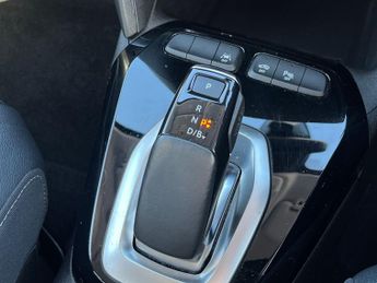 Vauxhall Corsa Electric 50kwh Elite Premium Hatchback 5dr Electric Auto (136 Ps)