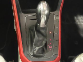 Volkswagen Polo 1.0 Tsi Beats Hatchback 5dr Petrol Dsg Euro 6 (s/s) (95 Ps)