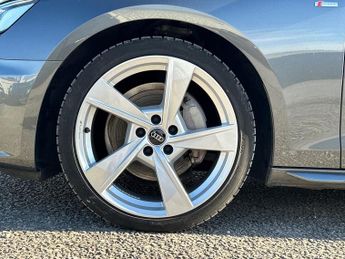 Audi A4 Saloon 2.0 Tfsi 40 S Line Saloon 4dr Petrol S Tronic Euro 6 (s/s) (204 