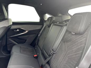 Peugeot E 3008 73kwh Gt Suv 5dr Electric Auto (210 Ps)