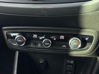 Vauxhall Crossland 1.2 Turbo Ultimate Suv 5dr Petrol Auto Euro 6 (s/s) (130 Ps)