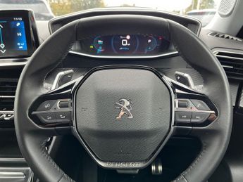 Peugeot 2008 SUV 1.2 Puretech Allure Premium  Plus Suv 5dr Petrol Eat Euro 6 (s/s