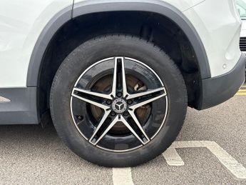 Mercedes Benz Eqa Eqa 250 66.5kwh Amg Line Suv 5dr Electric Auto (190 Ps)