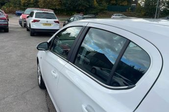 Vauxhall Corsa 1.4i Ecotec Se Nav Hatchback 5dr Petrol Auto Euro 6 (90 Ps)