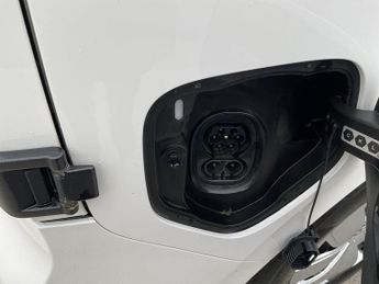 Volkswagen Id. Buzz Cargo Pro 77kwh Commerce Panel Van 5dr Electric Auto (204 Ps)