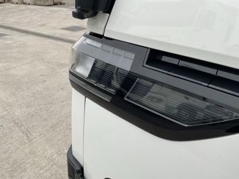 Volkswagen Id. Buzz Cargo Pro 77kwh Commerce Panel Van 5dr Electric Auto (204 Ps)