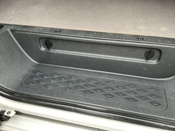 Volkswagen Id. Buzz Cargo Pro 77kwh Commerce Panel Van 5dr Electric Auto (204 Ps)