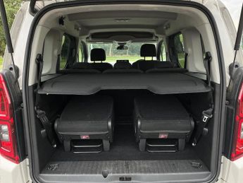 Vauxhall Combo Life 1.2 Turbo Elite MPV 5dr Petrol Auto Euro 6 (s/s) (7 Seat) (130 P