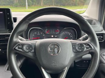 Vauxhall Combo Life 1.2 Turbo Elite MPV 5dr Petrol Auto Euro 6 (s/s) (7 Seat) (130 P