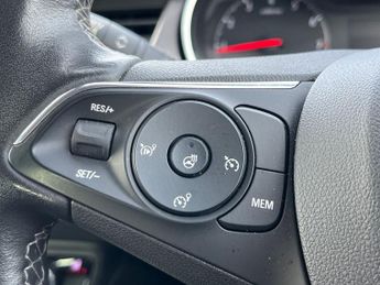 Vauxhall Crossland 1.2 Turbo Ultimate Nav Suv 5dr Petrol Auto Euro 6 (s/s) (130 Ps)