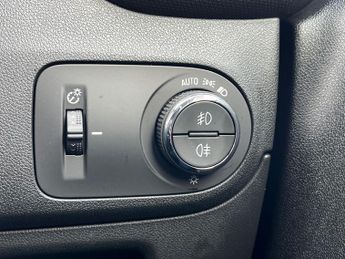 Vauxhall Crossland 1.2 Turbo Ultimate Nav Suv 5dr Petrol Auto Euro 6 (s/s) (130 Ps)