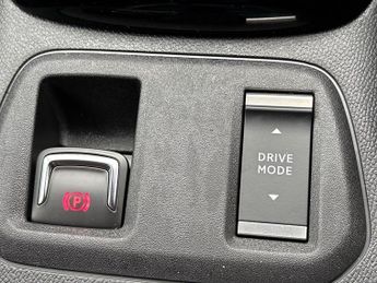 Vauxhall Corsa Electric 50kwh Yes Hatchback 5dr Electric Auto (136 Ps)