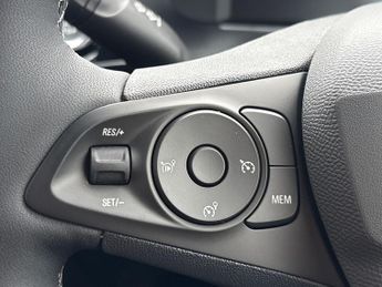 Vauxhall Corsa Electric 50kwh Yes Hatchback 5dr Electric Auto (136 Ps)