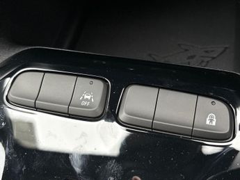 Vauxhall Corsa Electric 50kwh Yes Hatchback 5dr Electric Auto (136 Ps)