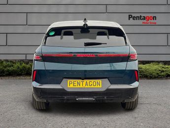 Vauxhall Grandland Electric 73kwh Gs Suv 5dr Electric Auto (213 Ps)