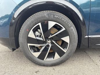 Vauxhall Grandland Electric 73kwh Gs Suv 5dr Electric Auto (213 Ps)