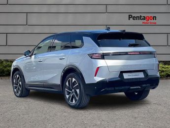 Vauxhall Grandland Electric 73kwh Gs Suv 5dr Electric Auto (213 Ps)