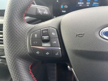 Ford Kuga 2.5 Duratec 14.4kwh St Line X Suv 5dr Petrol Plug In Hybrid CVT 