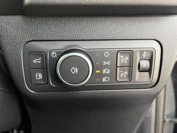 Ford Kuga 2.5 Duratec 14.4kwh St Line X Suv 5dr Petrol Plug In Hybrid CVT 