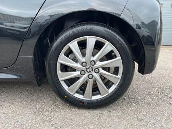 Toyota Yaris 1.5 Vvt H Icon Hatchback 5dr Petrol Hybrid E CVT Euro 6 (s/s) (1