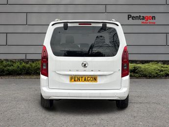 Vauxhall Combo Life Electric 52kwh Ultimate MPV 5dr Electric Auto (7.4kw Charger) (136 Ps)