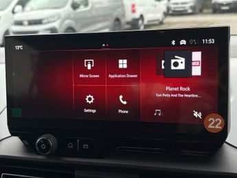 Vauxhall Combo Life Electric 52kwh Ultimate MPV 5dr Electric Auto (7.4kw Charger) (136 Ps)