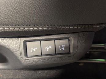 Vauxhall Mokka Electric 50kwh Ultimate Suv 5dr Electric Auto (136 Ps)