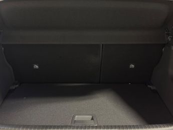 Vauxhall Mokka Electric 50kwh Ultimate Suv 5dr Electric Auto (136 Ps)