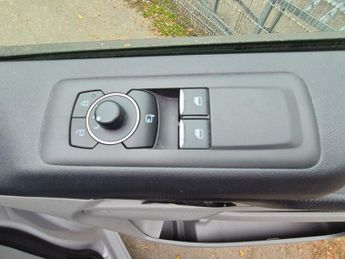 Ford E Transit Custom 320 65kwh Limited Panel Van 5dr Electric Auto L1 H1 (136 Ps)