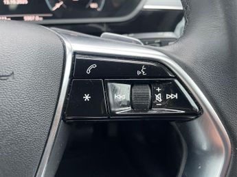 Audi E Tron 55 Technik Suv 5dr Electric Auto Quattro 95kwh (408 Ps)