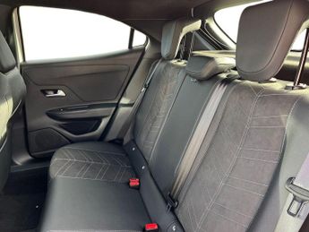 Vauxhall Mokka Electric 50kwh Ultimate Suv 5dr Electric Auto (136 Ps)