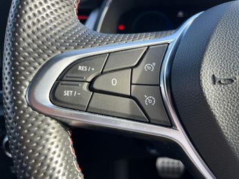 Renault Captur 1.6 E Tech Rs Line Suv 5dr Petrol Hybrid Auto Euro 6 (s/s) (145 