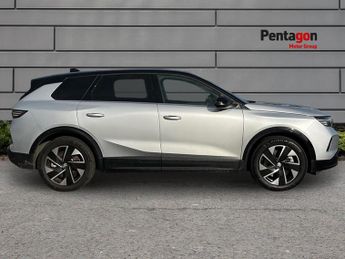 Vauxhall Grandland Electric 73kwh Gs Suv 5dr Electric Auto (213 Ps)